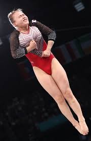 当周六的第一缕光吻上码表，我们的车轮已经奔向远方。